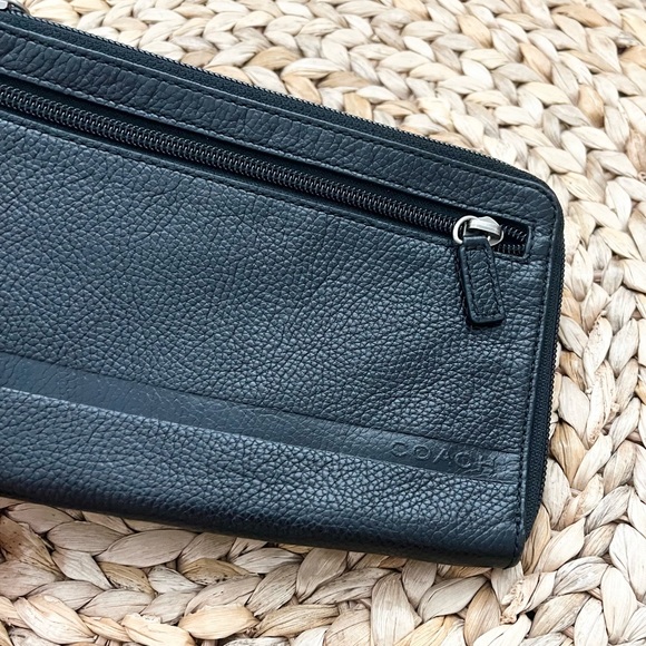 COACH genuine black pebbled leather clutch wallet pouch small bag - Picture 5 of 7